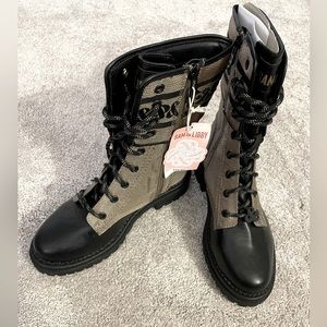 New with tags!! Size 7 Sam & Libby Moto boots!! Super cute, super light!!